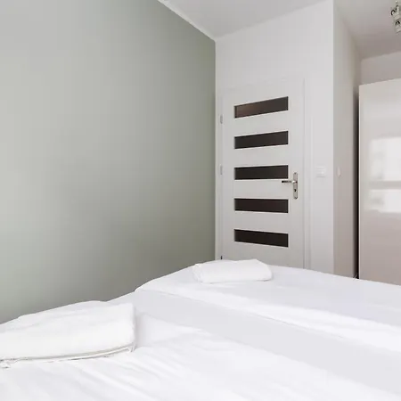 Apartment Przymorze Modern By Bookinghost