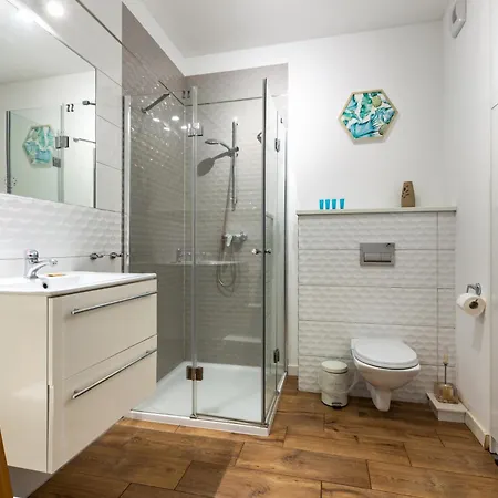 Przymorze Modern By Bookinghost Danzica